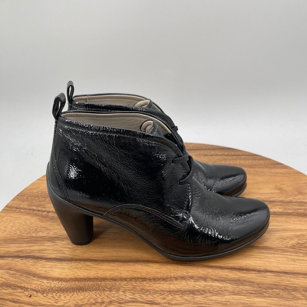Ecco Boots Womens Size 6.5 / 37 Black Patent Leather Heeled Ankle Going Out